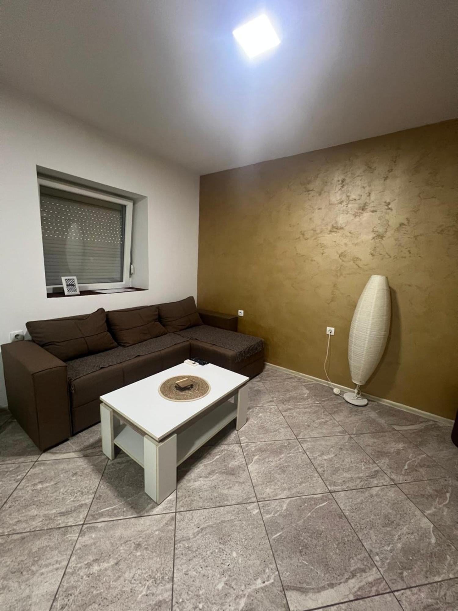 Aurora Apartment ซอมโบร์ ภายนอก รูปภาพ
